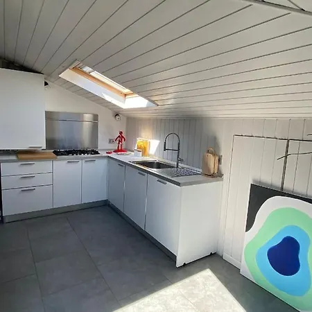 La Garconnierre Del Maggiore Apartment