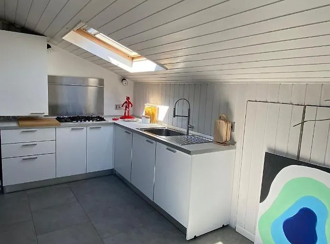 La Garçonniérre Del Maggiore Apartamento