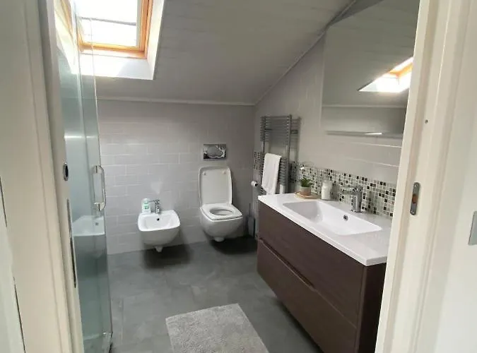 La Garçonniérre Del Maggiore